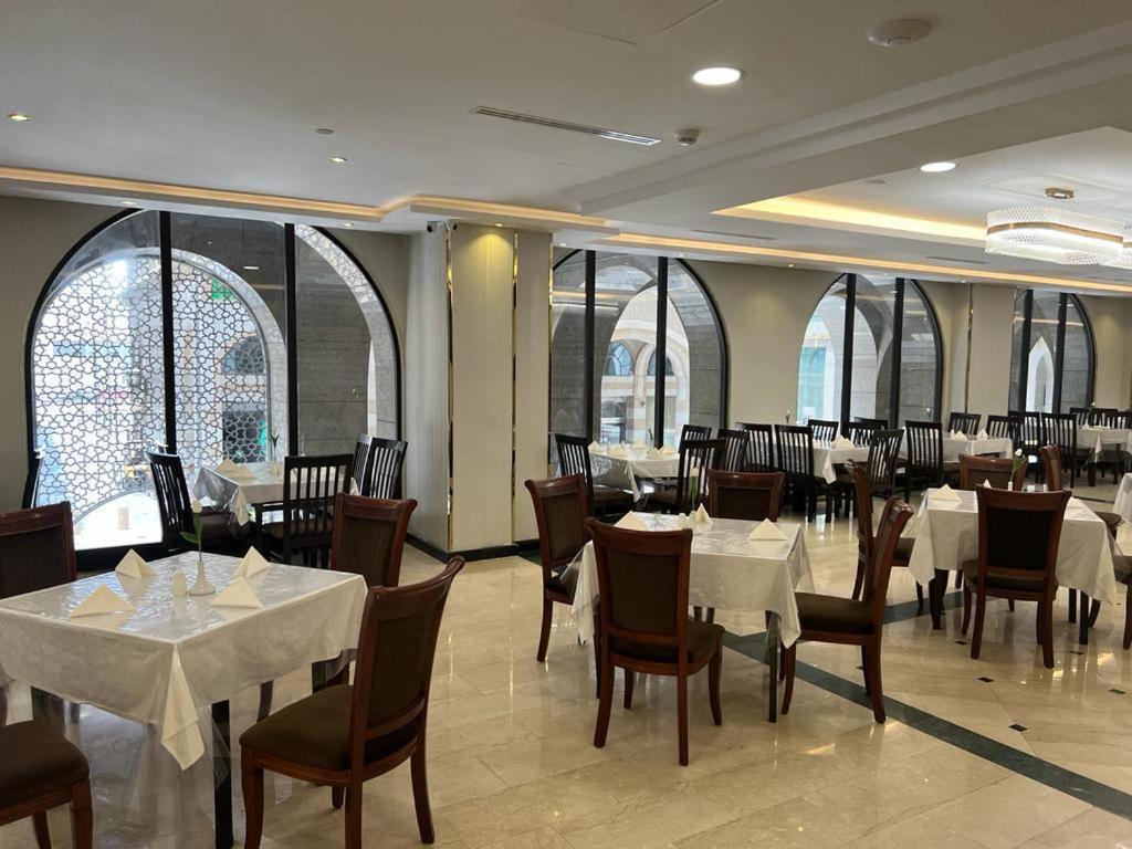 Al Ansar Golden Tulip Otel Medine Dış mekan fotoğraf