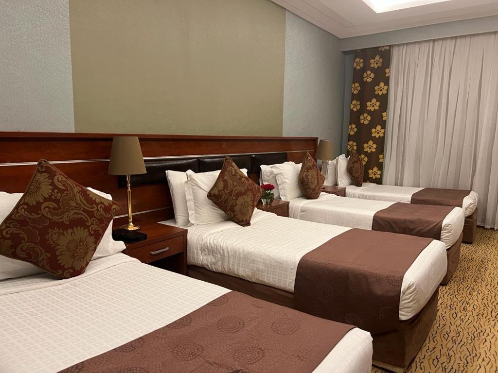Al Ansar Golden Tulip Otel Medine Dış mekan fotoğraf