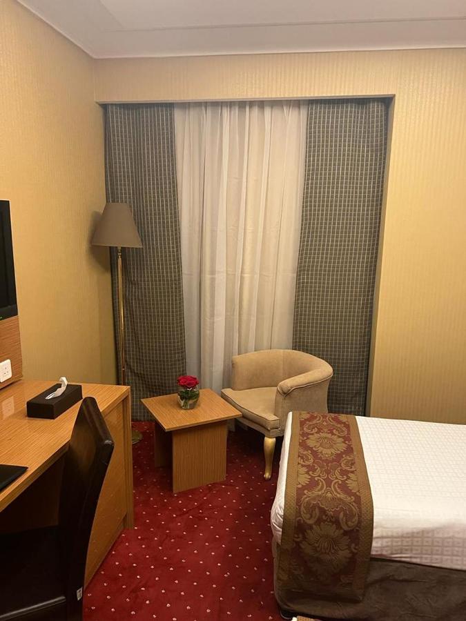 Al Ansar Golden Tulip Otel Medine Dış mekan fotoğraf
